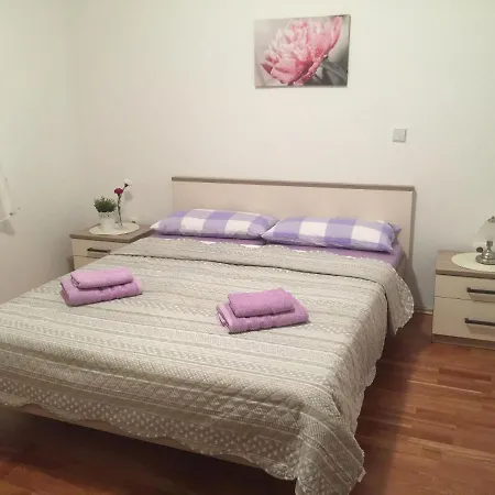 Apartments Janja Rogoznica (Sibenik-Knin)